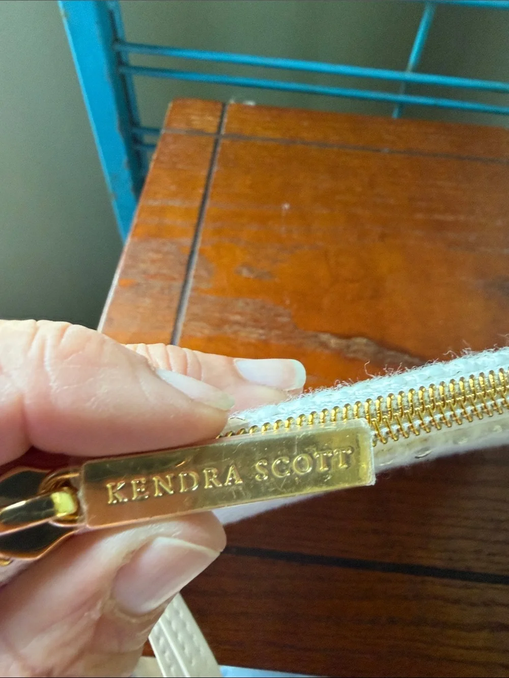 Kendra Scott Cream Tweed Wristlet with Gold Logo